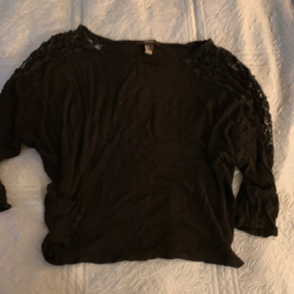 Lace sleeve shirt